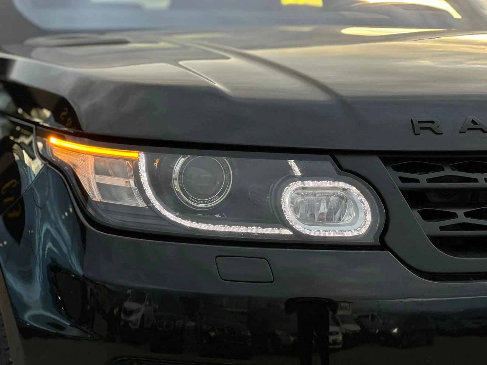 Land Rover Range Rover Sport / AUTOBIOGRAPHY / 4.4 / FULL / СЕРВИЗНА ИСТОРИЯ / - изображение 8