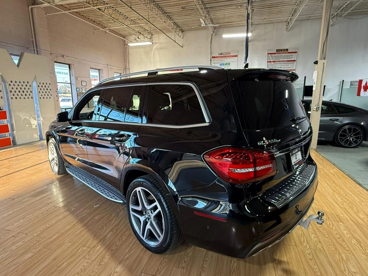 Mercedes-Benz GLS * 4MATIC* МАСАЖ* KEYLESS* ШИБИДАХ* 360КАМЕРА* , снимка 4 - Автомобили и джипове - 53828180