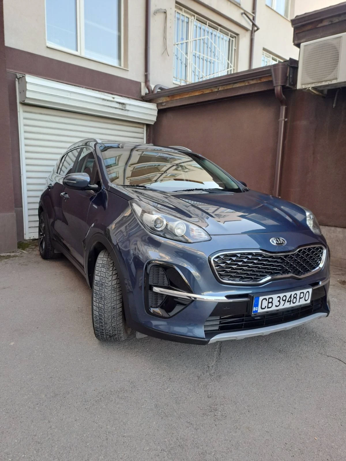 Kia Sportage 2.0 CRDI, снимка 8 - Автомобили и джипове - 54212941