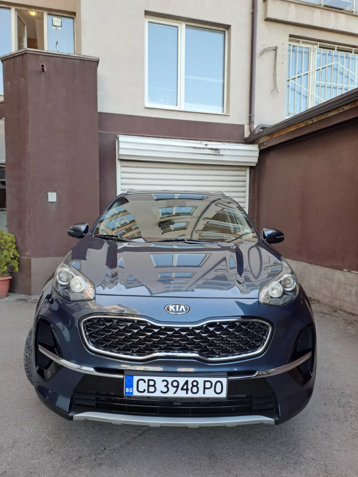 Kia Sportage 2.0 CRDI, снимка 4 - Автомобили и джипове - 54212941