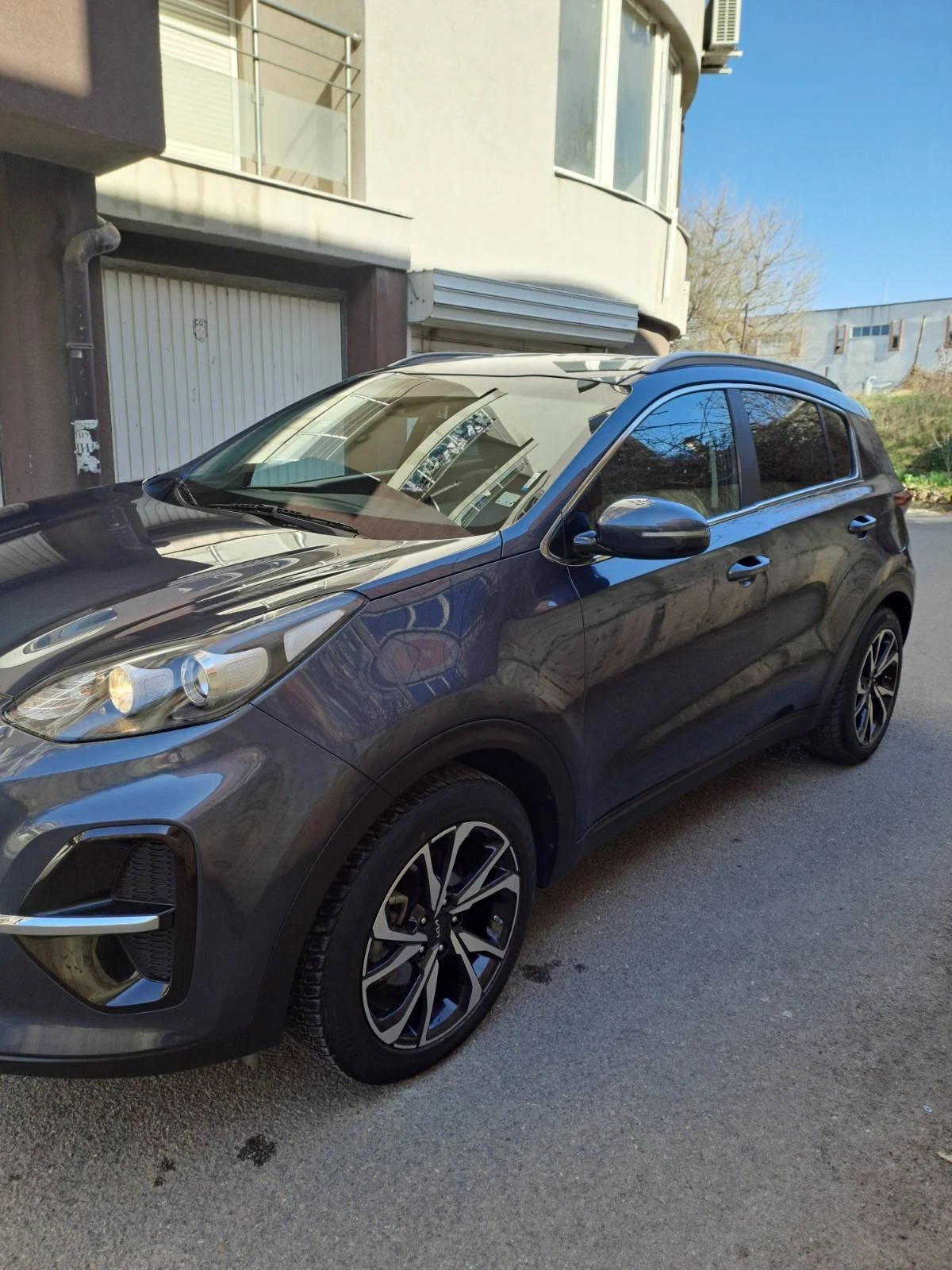 Kia Sportage 2.0 CRDI, снимка 2 - Автомобили и джипове - 54212941