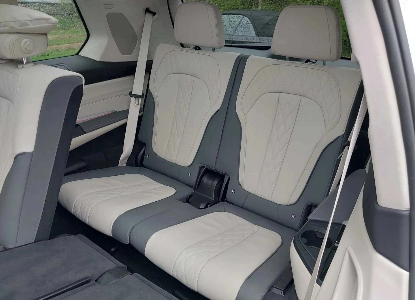 BMW X7 xDrive M60i, снимка 10 - Автомобили и джипове - 54408075