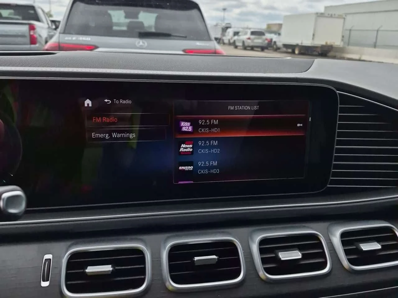 Mercedes-Benz GLE 450 AMG ПОДГРЕВИ * BURMESTER * 360 * PANO * CARFAX, снимка 11 - Автомобили и джипове - 54544488