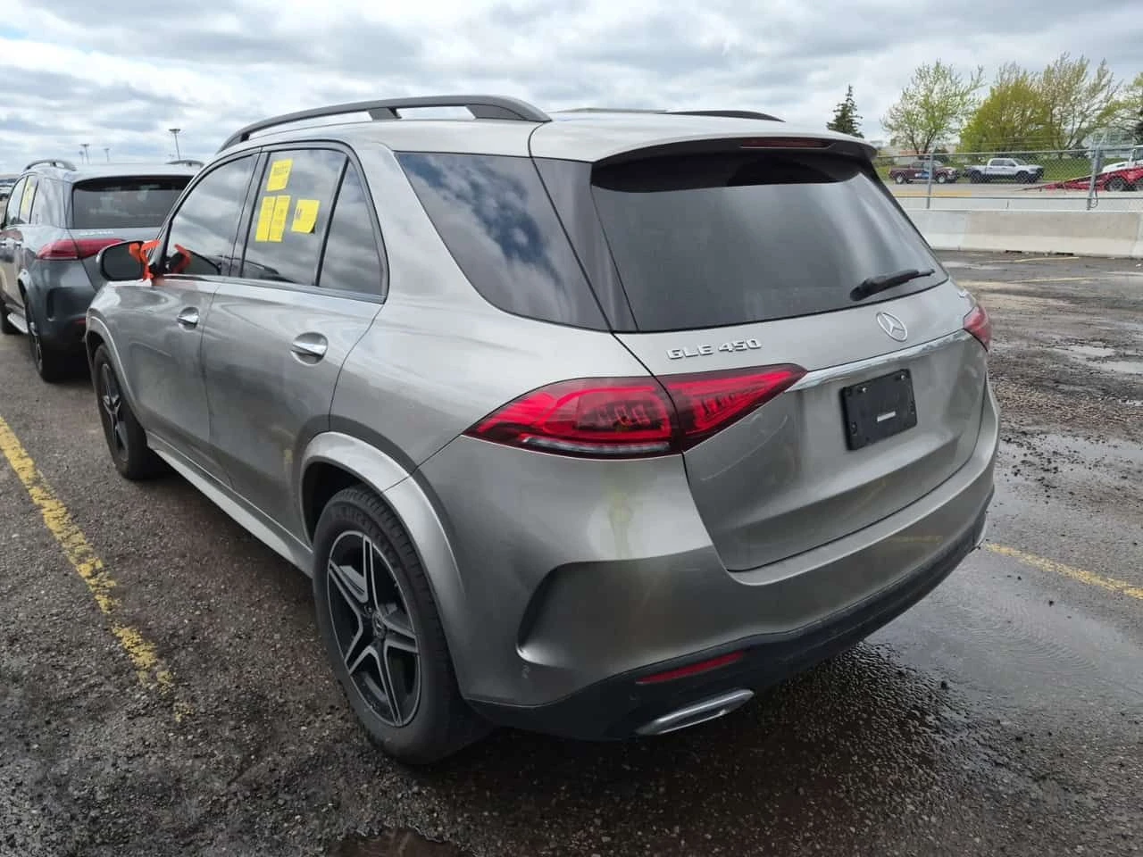 Mercedes-Benz GLE 450 AMG ПОДГРЕВИ * BURMESTER * 360 * PANO * CARFAX, снимка 4 - Автомобили и джипове - 54544488