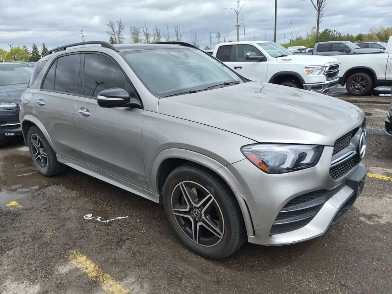 Mercedes-Benz GLE 450 AMG ПОДГРЕВИ * BURMESTER * 360 * PANO * CARFAX, снимка 2 - Автомобили и джипове - 54544488