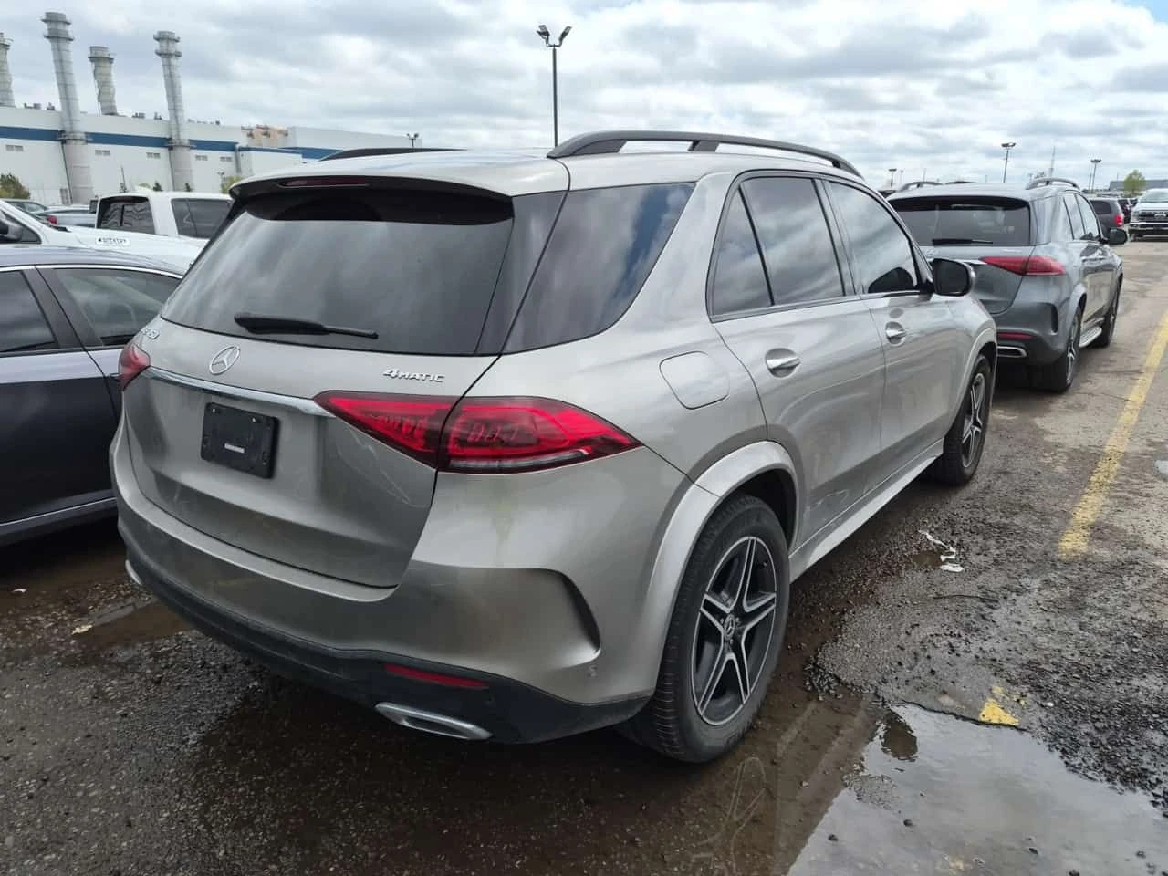 Mercedes-Benz GLE 450 AMG ПОДГРЕВИ * BURMESTER * 360 * PANO * CARFAX, снимка 3 - Автомобили и джипове - 54544488