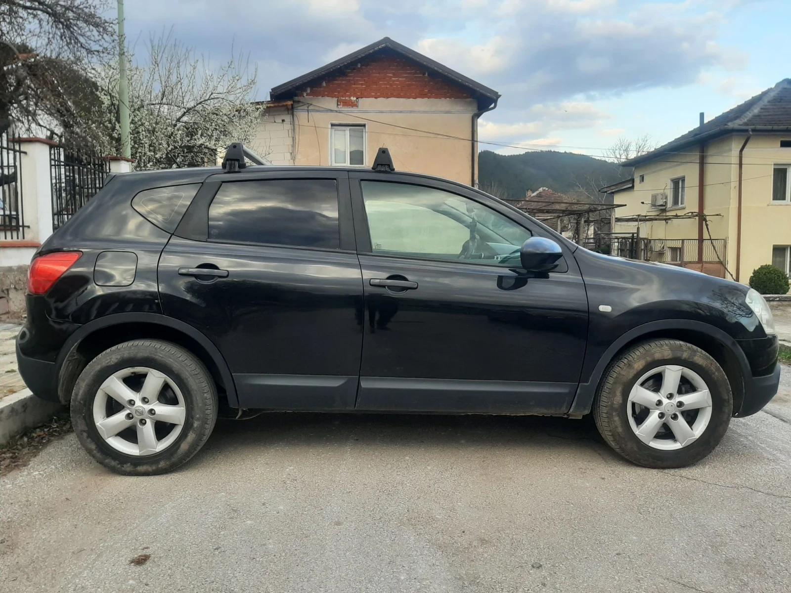 Nissan Qashqai 2.0DCI ITALIJ 4x4 KLIMATRON , снимка 8 - Автомобили и джипове - 54725247