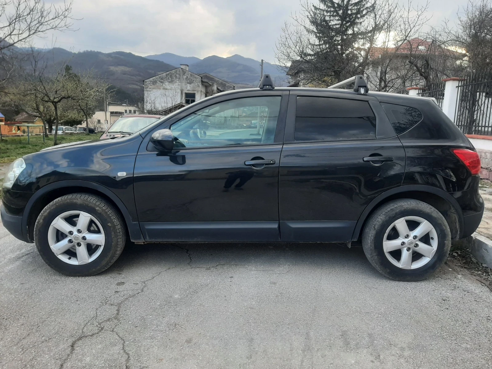 Nissan Qashqai 2.0DCI ITALIJ 4x4 KLIMATRON , снимка 5 - Автомобили и джипове - 54725247