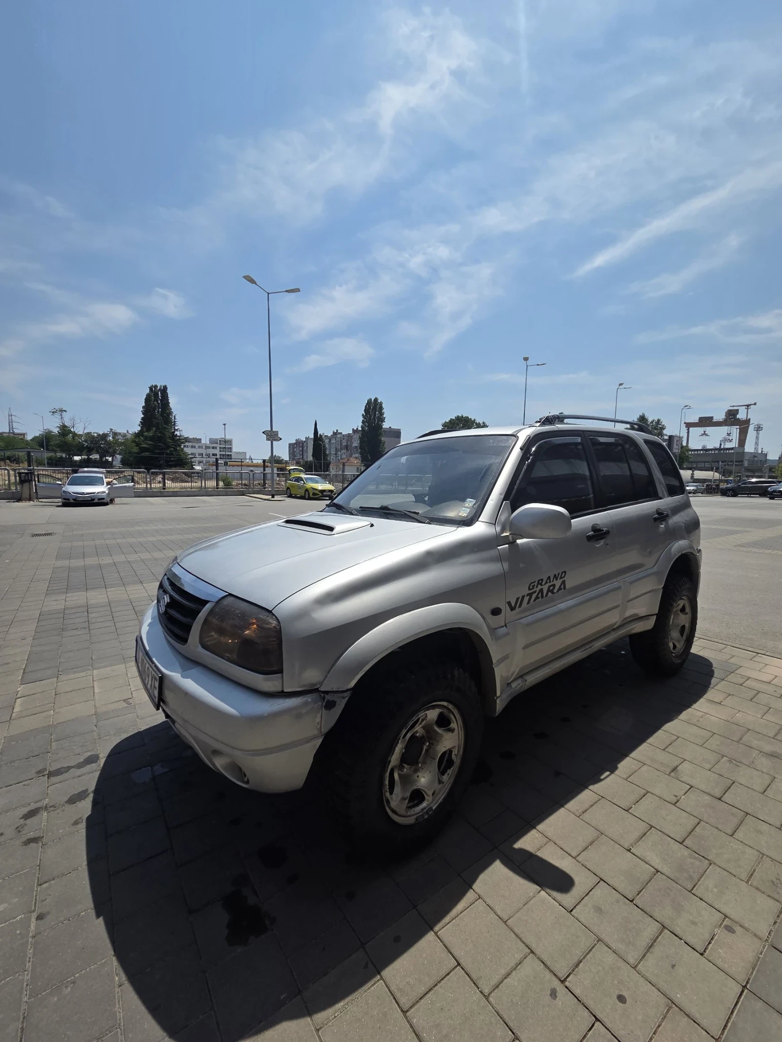Suzuki Grand vitara 2.0Hdi, снимка 7 - Автомобили и джипове - 55536232