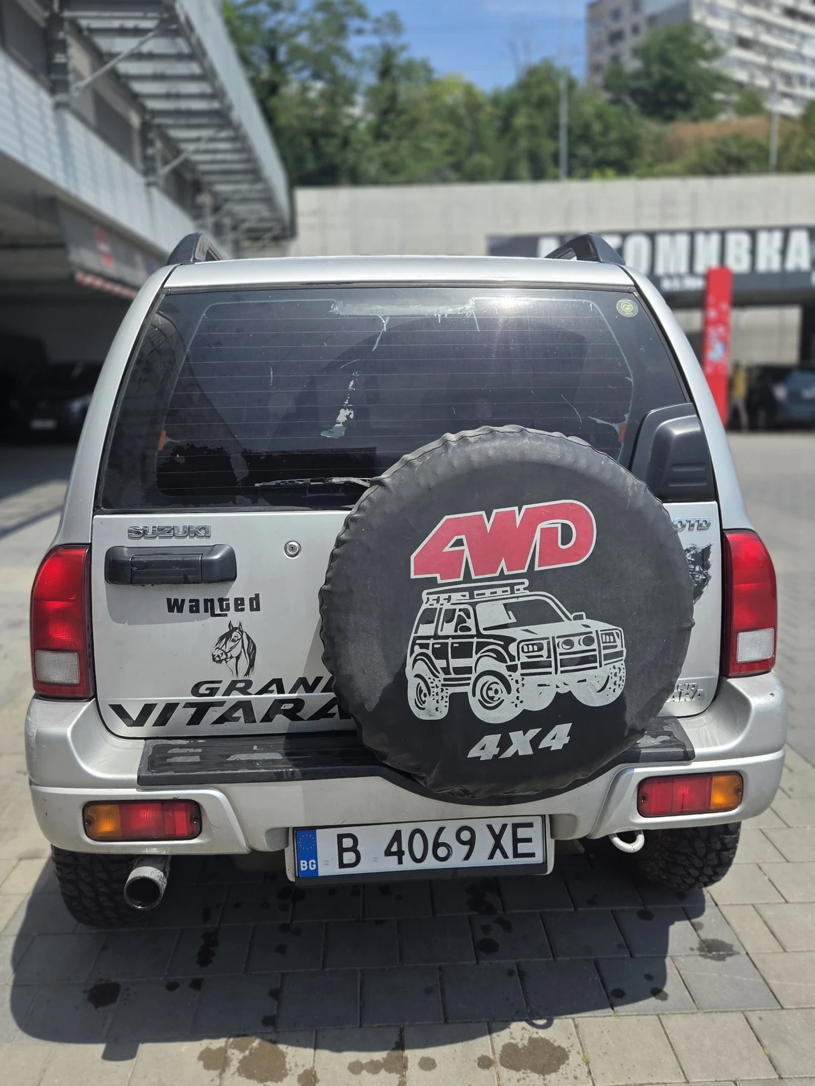Suzuki Grand vitara 2.0Hdi, снимка 3 - Автомобили и джипове - 55536232
