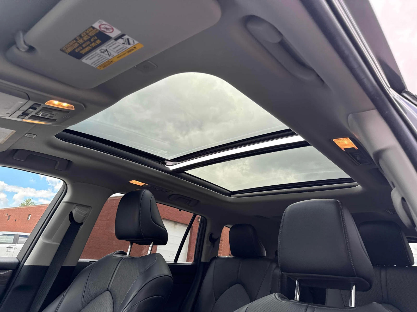 Toyota Highlander * Limited AWD * АВТОКРЕДИТ БЕЗ ПЪРВОНАЧАЛНА ВНОСКА, снимка 12 - Автомобили и джипове - 55976518