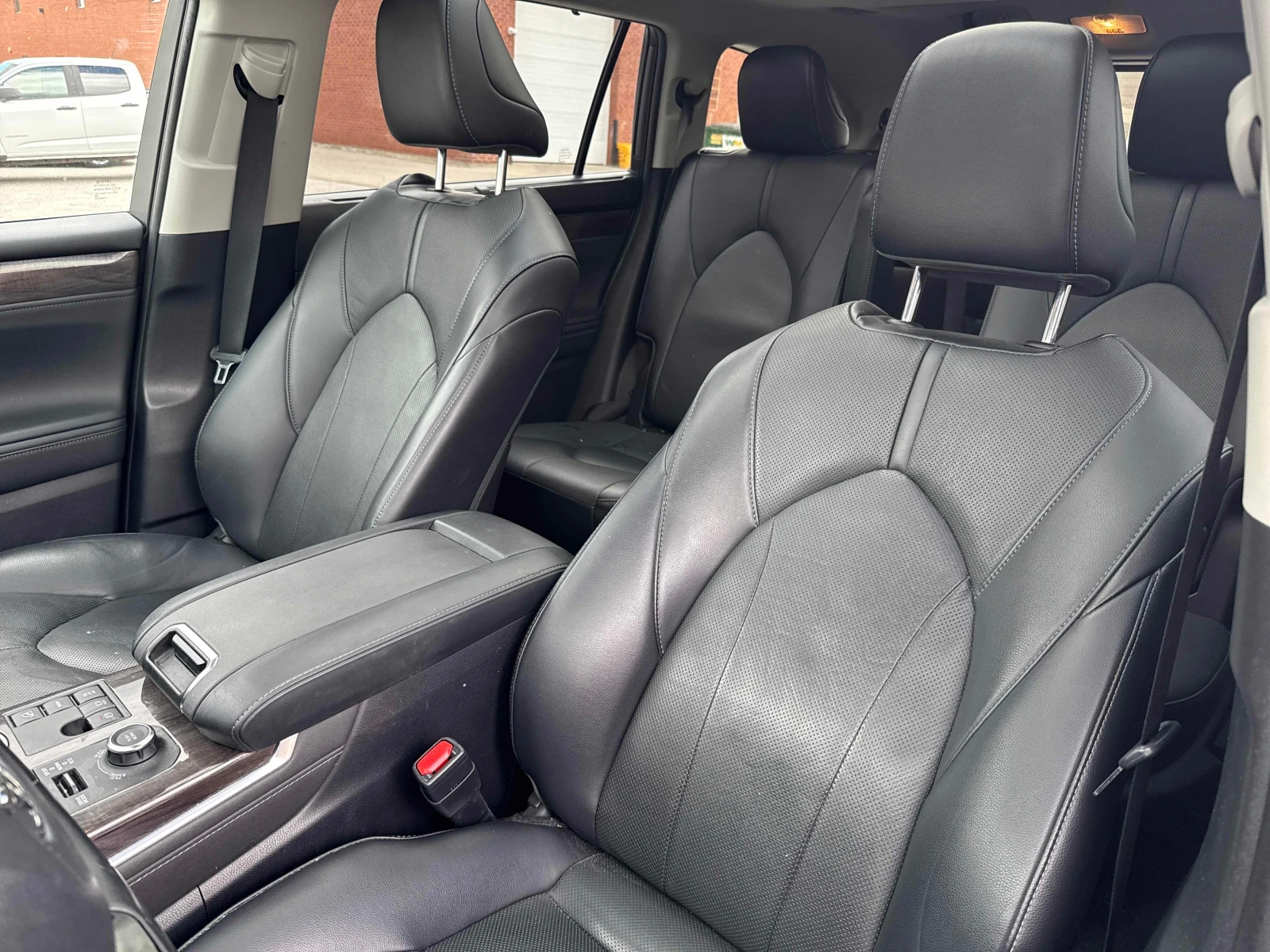 Toyota Highlander * Limited AWD * АВТОКРЕДИТ БЕЗ ПЪРВОНАЧАЛНА ВНОСКА, снимка 11 - Автомобили и джипове - 55976518