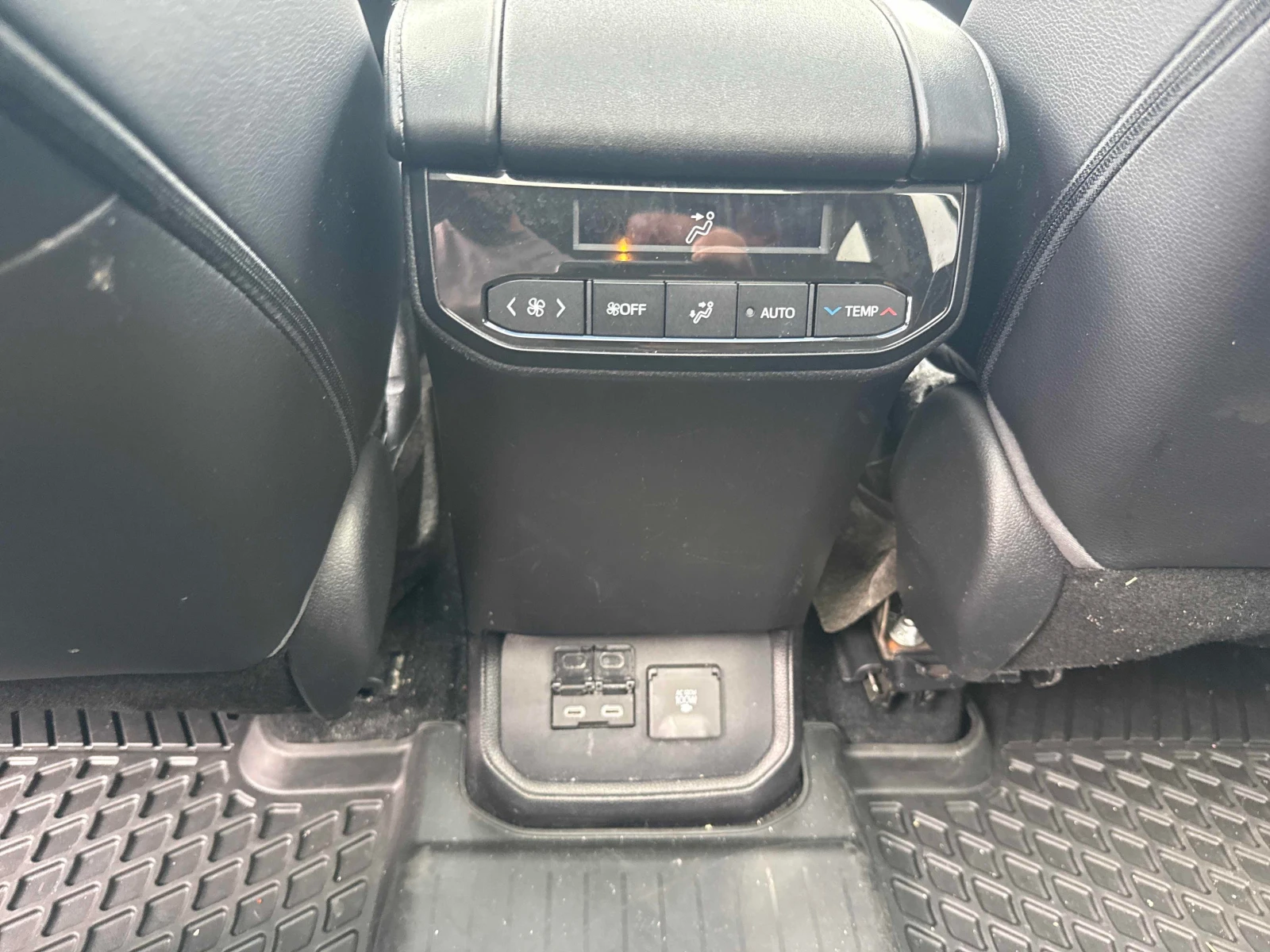 Toyota Highlander * Limited AWD * АВТОКРЕДИТ БЕЗ ПЪРВОНАЧАЛНА ВНОСКА, снимка 14 - Автомобили и джипове - 55976518