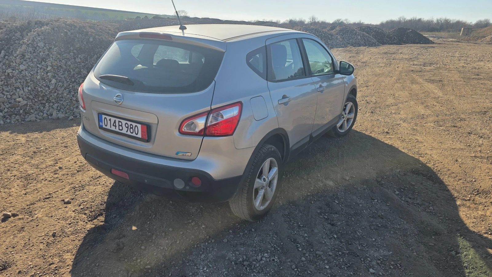 Nissan Qashqai 1.5dci  фейс, снимка 14 - Автомобили и джипове - 56075062