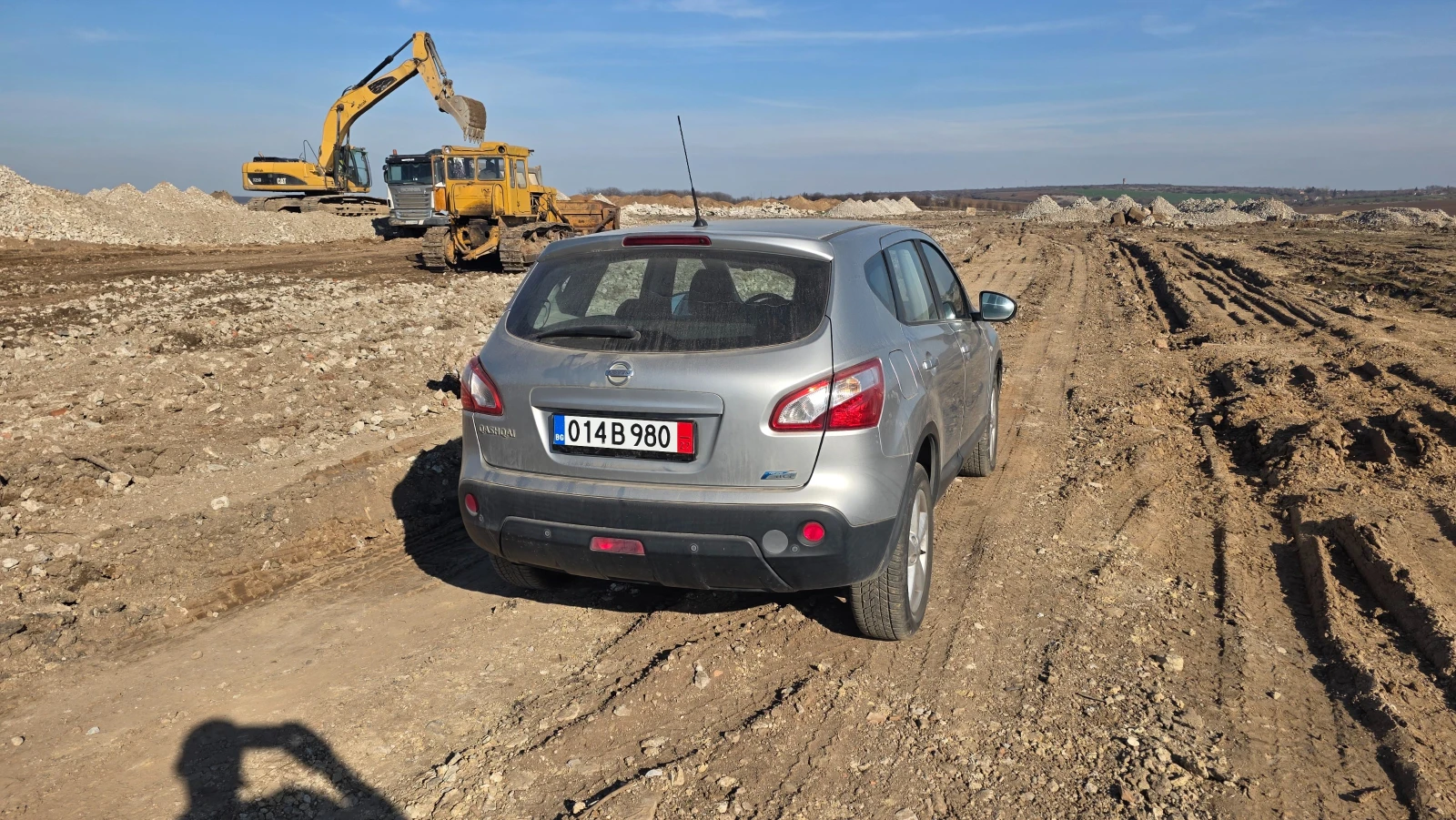 Nissan Qashqai 1.5dci  фейс, снимка 4 - Автомобили и джипове - 56075062