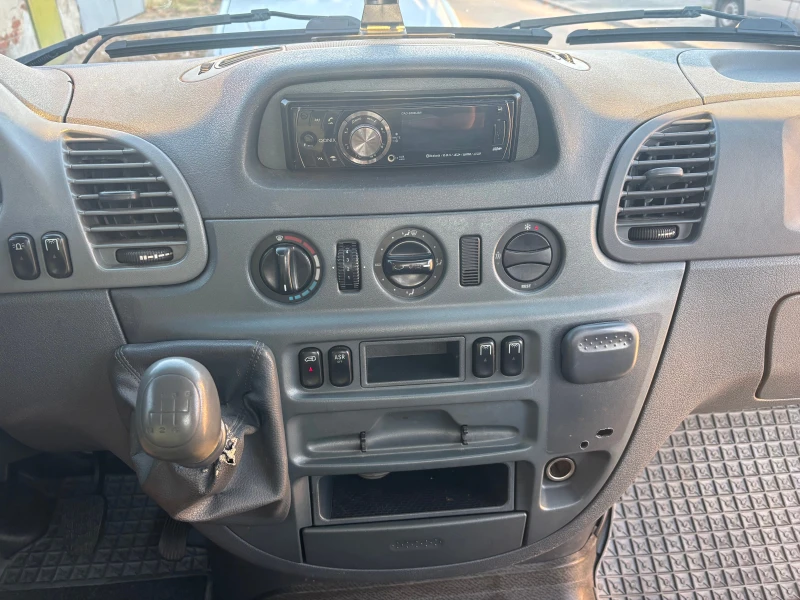 Mercedes-Benz Sprinter 416 2.7 CDI Швейцария, снимка 15 - Бусове и автобуси - 51981234
