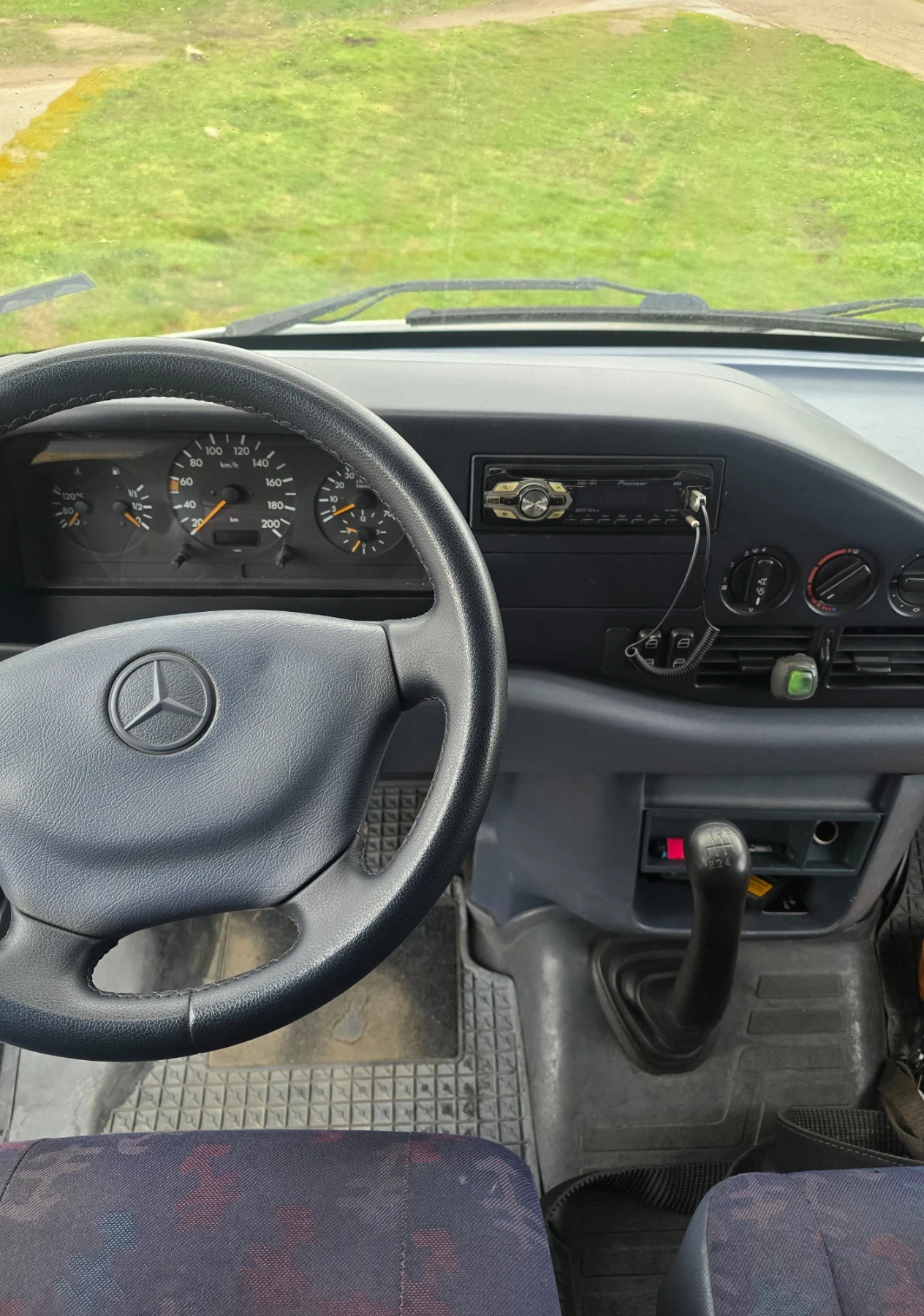 Mercedes-Benz 410  - изображение 8