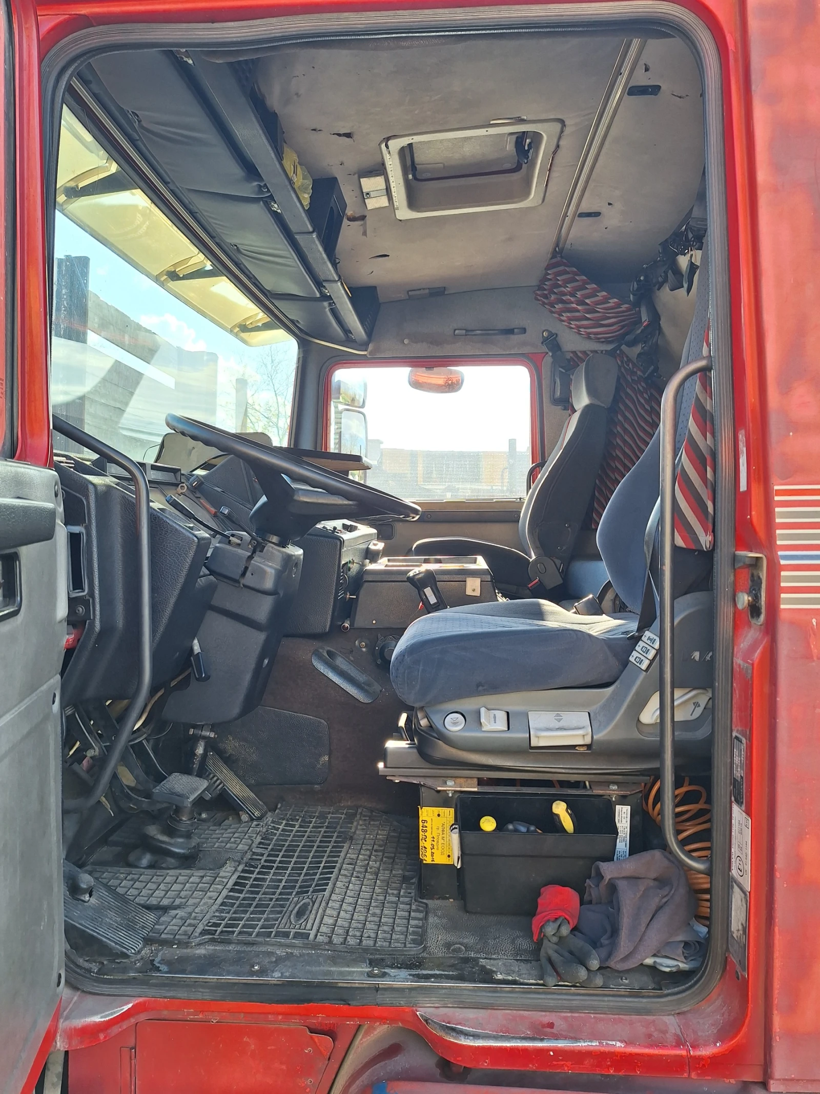 Volvo F12, снимка 6 - Камиони - 56485833