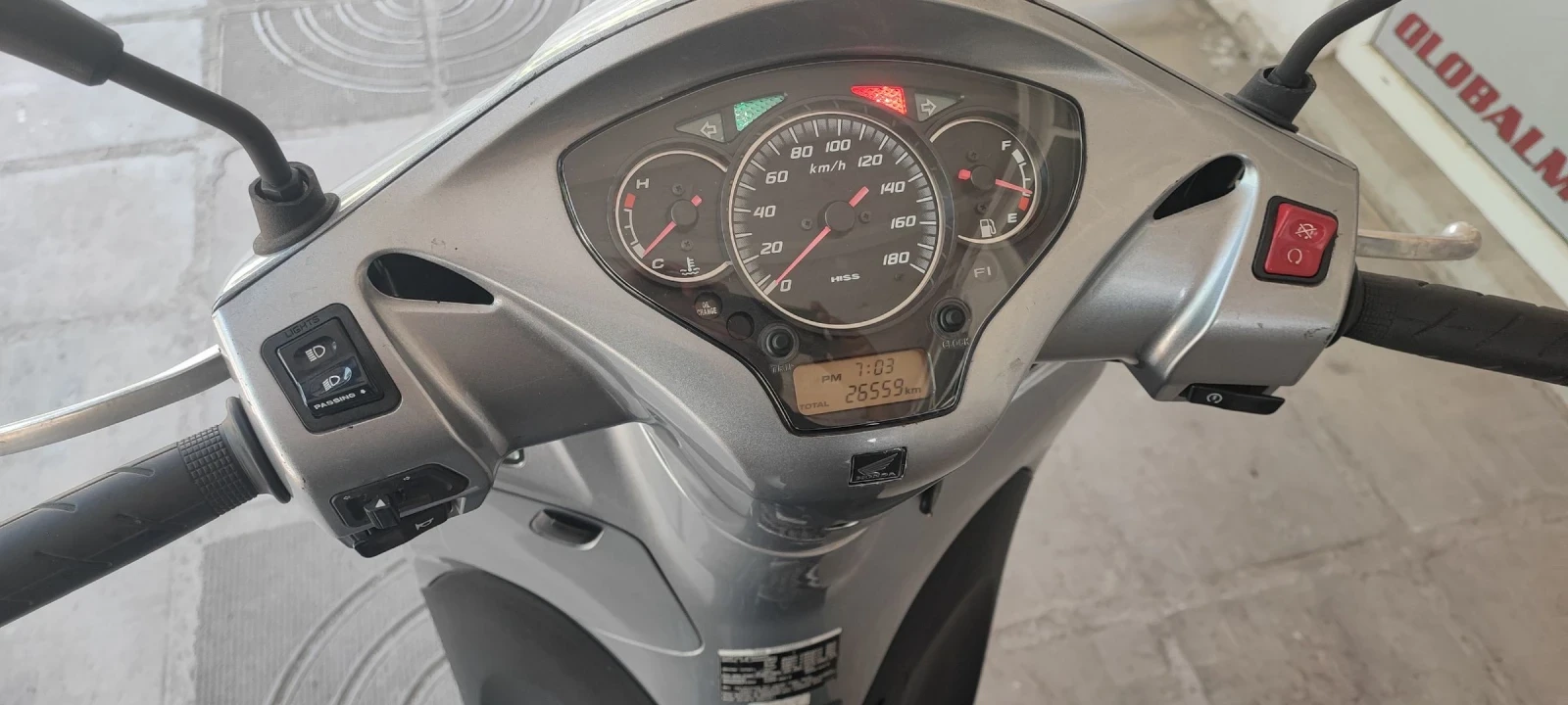 Honda Sh 300i, снимка 6 - Мотоциклети и мототехника - 54760067