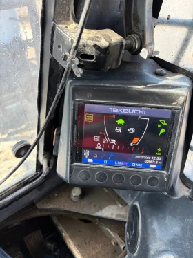 Мини челни товарачи Takeuchi TL10, снимка 3 - Индустриална техника - 53657113