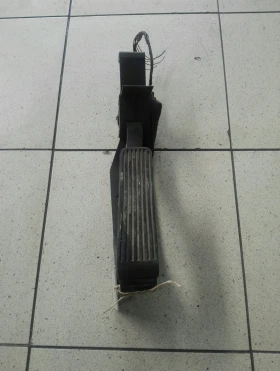 Ел педал газ Мерцедес Е280 W211