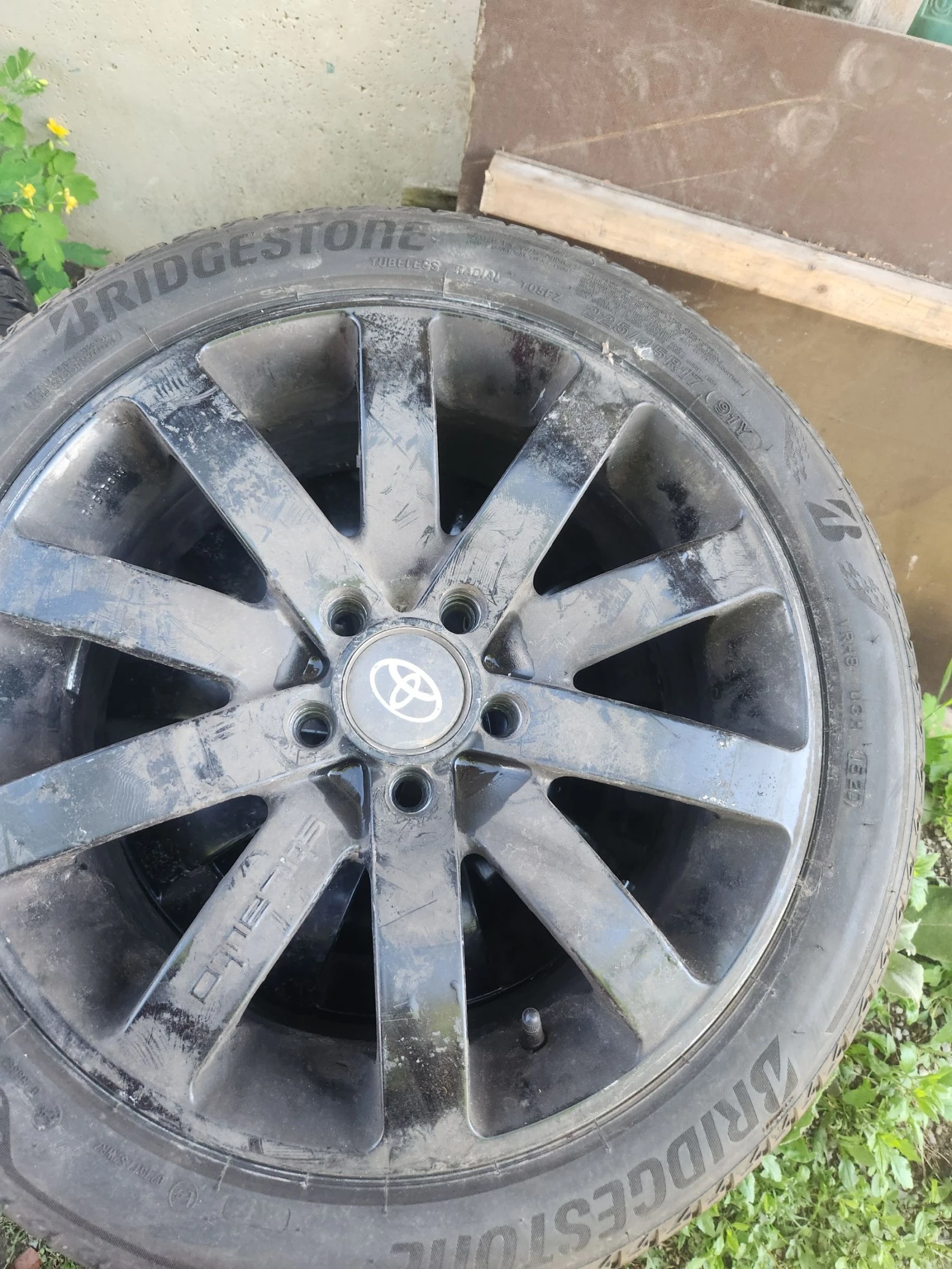    225/45R17  Toyota Avensis | Mobile.bg   5