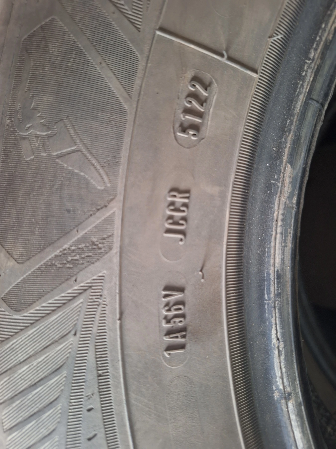 Гуми Всесезонни 215/65R16, снимка 4 - Гуми и джанти - 55455424