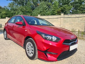 Kia Ceed 1.5i Benzin Automatic 2024 г. Гаранция , снимка 2