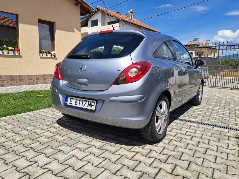 Opel Corsa 1.4, снимка 3 - Автомобили и джипове - 45733731