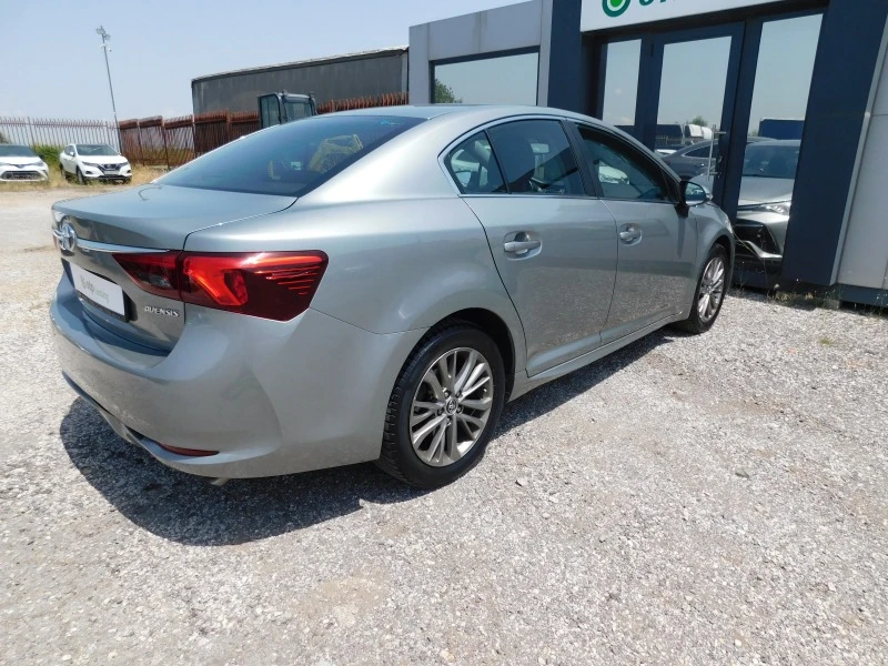 Toyota Avensis 2.0 D-4D, снимка 4 - Автомобили и джипове - 46546323