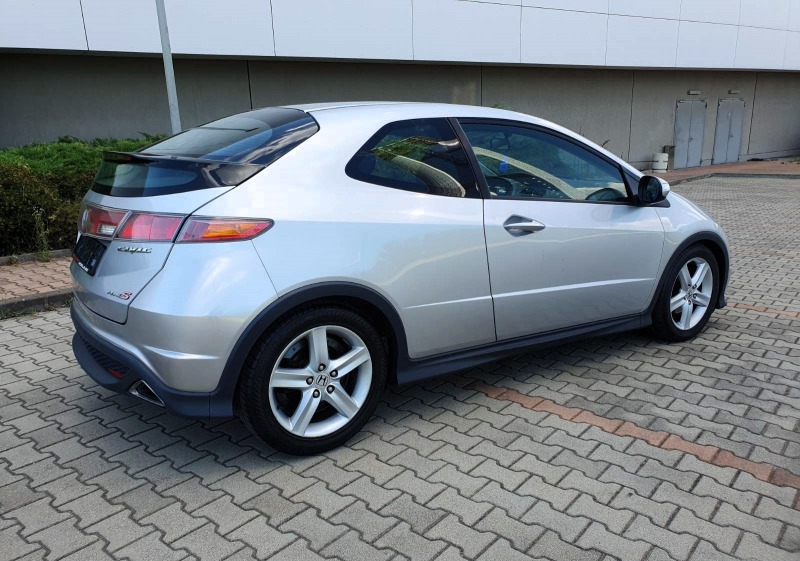 Honda Civic Type S 1.8 i-VTEC 140, снимка 4 - Автомобили и джипове - 46561798