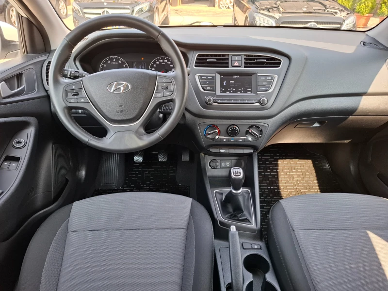 Hyundai I20 1.25i euro 6D 70 хил км !!!, снимка 8 - Автомобили и джипове - 47139467