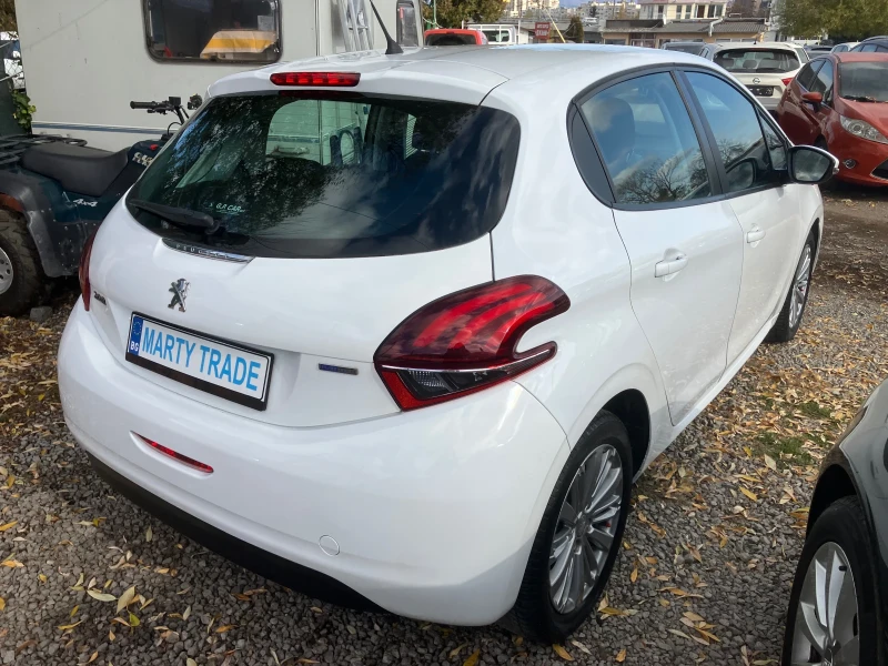 Peugeot 208 1.2i-Allure-eur6b, снимка 6 - Автомобили и джипове - 47924398