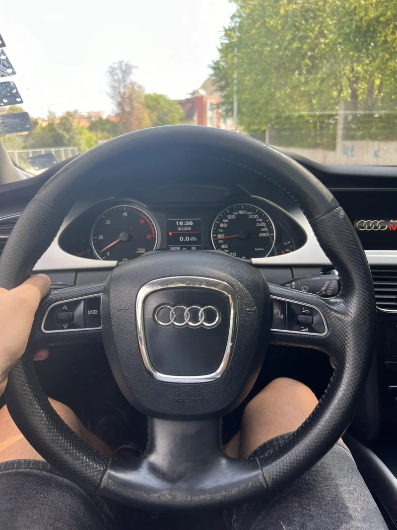 Audi A4 2.7, снимка 3 - Автомобили и джипове - 47943445