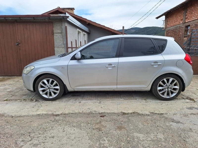 Kia Ceed, снимка 2 - Автомобили и джипове - 49547190