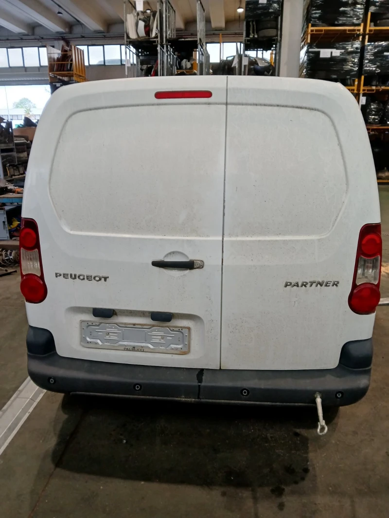 Peugeot Partner 1.6ehdi, снимка 6 - Автомобили и джипове - 50929417