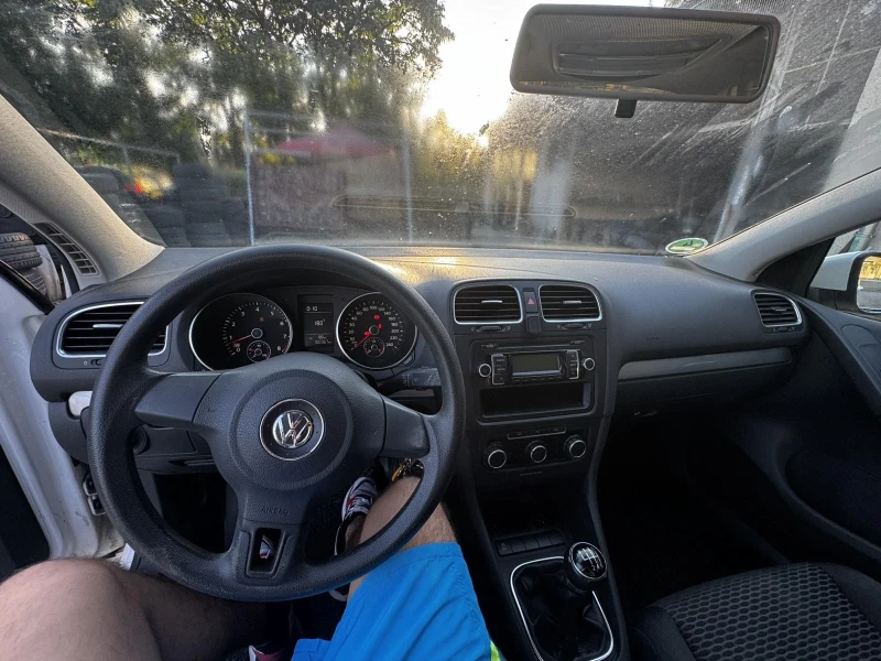 VW Golf, снимка 8 - Автомобили и джипове - 52832547