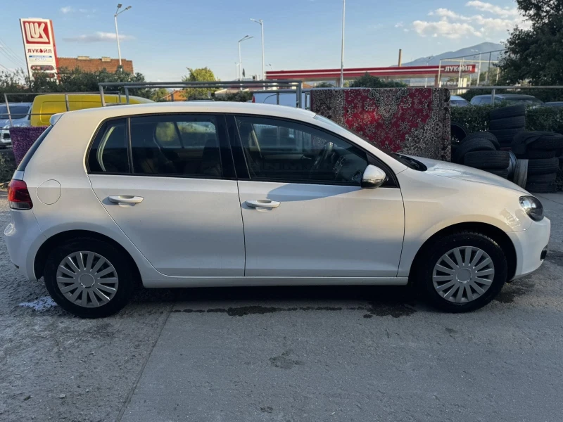 VW Golf, снимка 2 - Автомобили и джипове - 52832547