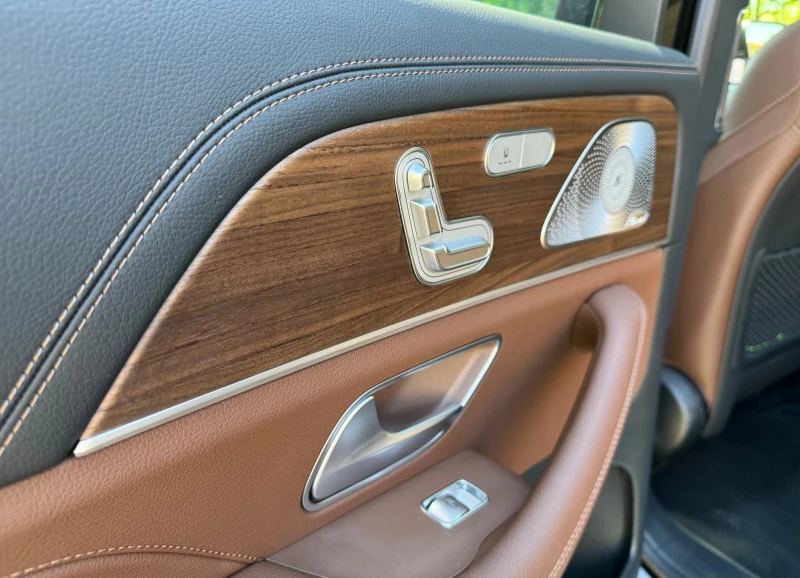 Mercedes-Benz GLS 450 d AMG-Line Mild Hybrid 4MATIC , снимка 11 - Автомобили и джипове - 52129770