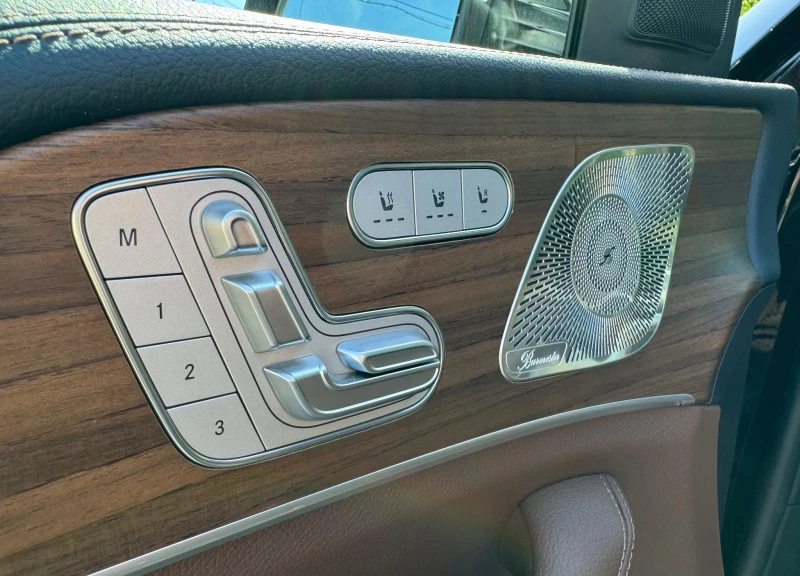 Mercedes-Benz GLS 450 d AMG-Line Mild Hybrid 4MATIC , снимка 13 - Автомобили и джипове - 52129770