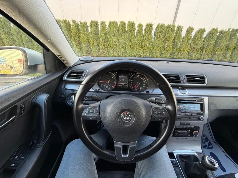 VW Passat 2.0tdi 140k.c* Ръчка* Подгрев* ЛИЗИНГ, снимка 11 - Автомобили и джипове - 52791212