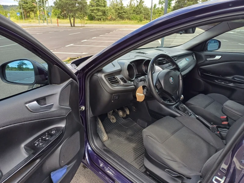 Alfa Romeo Giulietta 1.4T, снимка 11 - Автомобили и джипове - 52965027