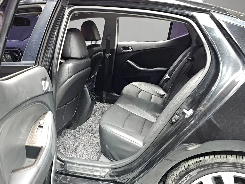 Kia K5 2.0, снимка 12 - Автомобили и джипове - 54262493