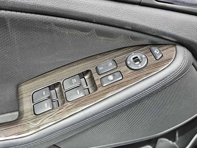 Kia K5 2.0, снимка 17 - Автомобили и джипове - 54262493