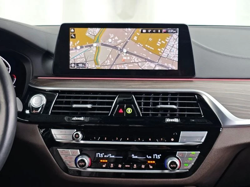 BMW 520 520I M Sports, снимка 12 - Автомобили и джипове - 55500738