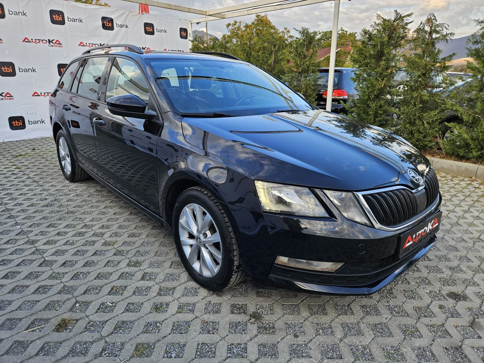 Skoda Octavia 1.6TDI-115кс= АВТОМАТ= НАВИ= СЕРВ.ИСТОРИЯ - изображение 2