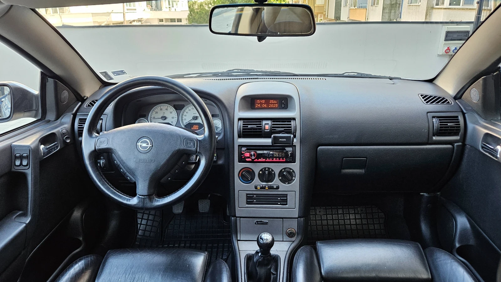Opel Astra Bertone 1.8 125hp - изображение 10