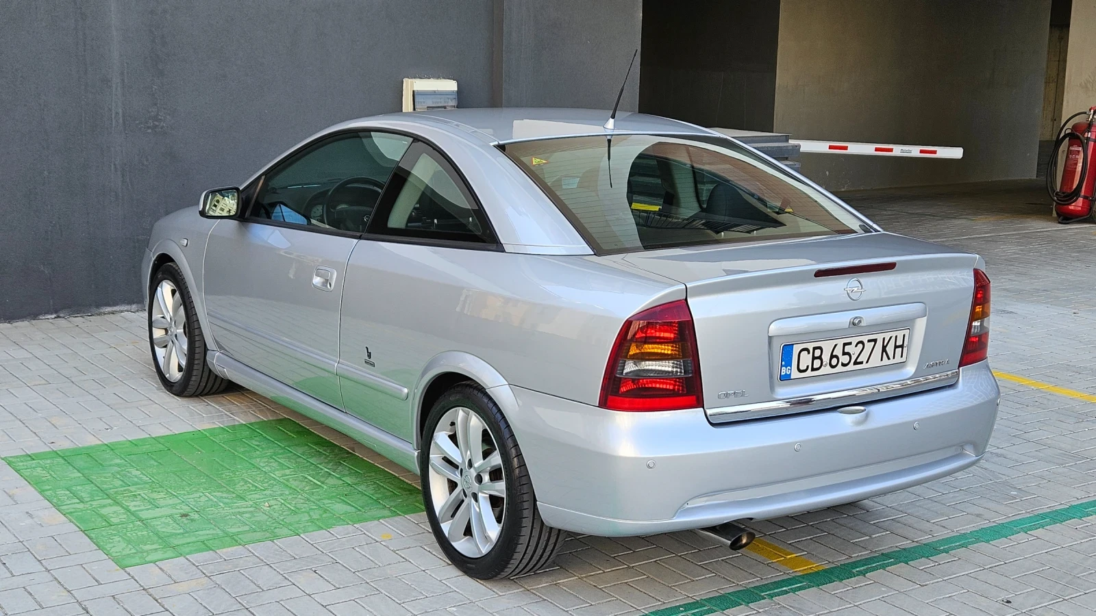 Opel Astra Bertone 1.8 125hp - изображение 4