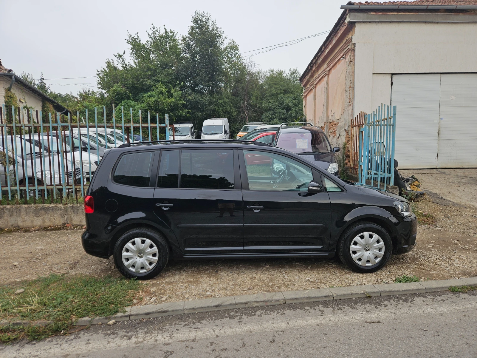 VW Touran 1.6TDI - изображение 3