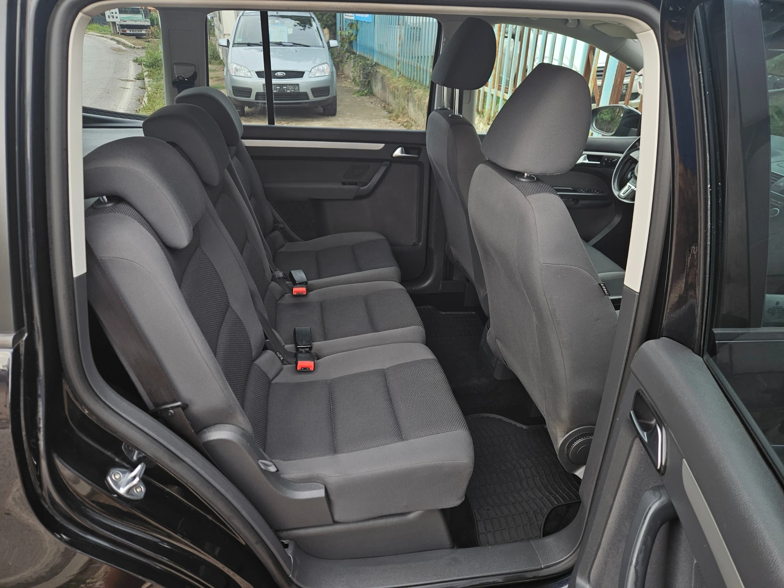 VW Touran 1.6TDI | Mobile.bg   11